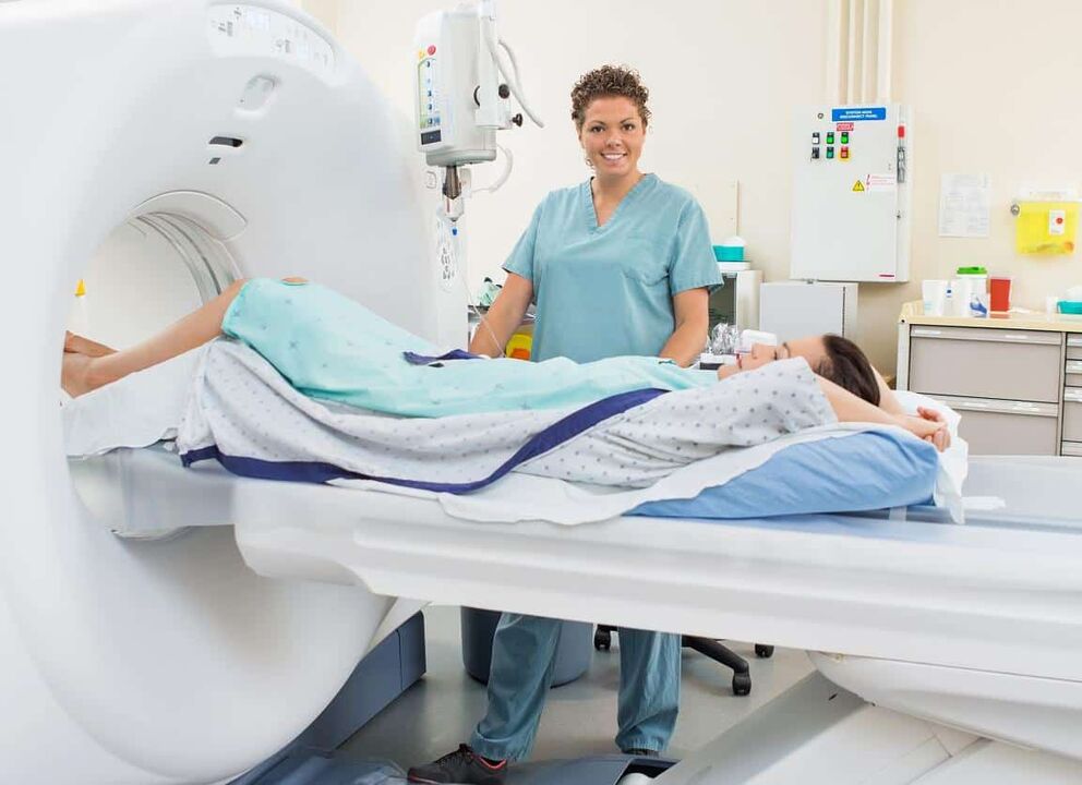 MRI is een dure instrumentele methode voor het diagnosticeren van spataderen